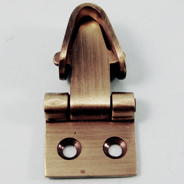 THD173/AB • Antique Brass • Standard Cord Clutch